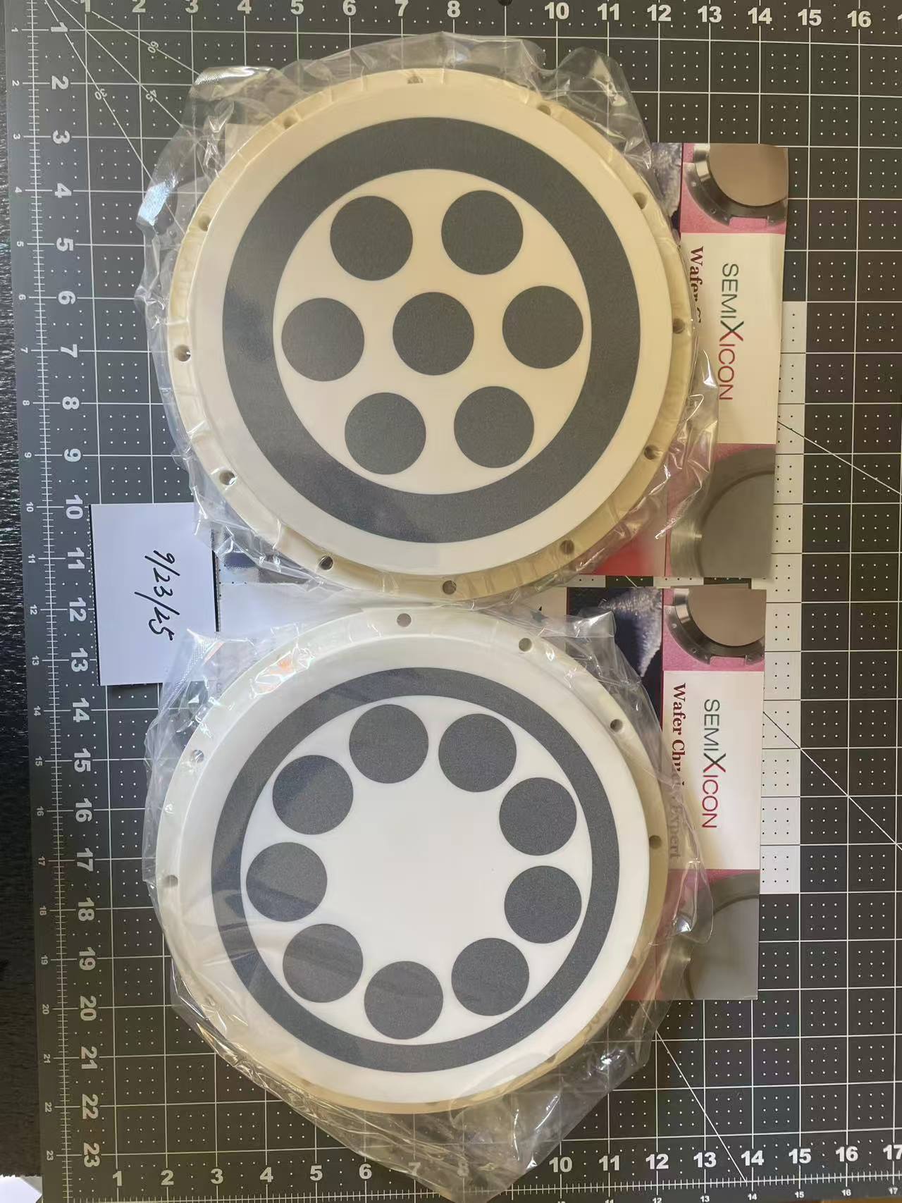Wafer chuck porous ceramic chuck vacuum chuck